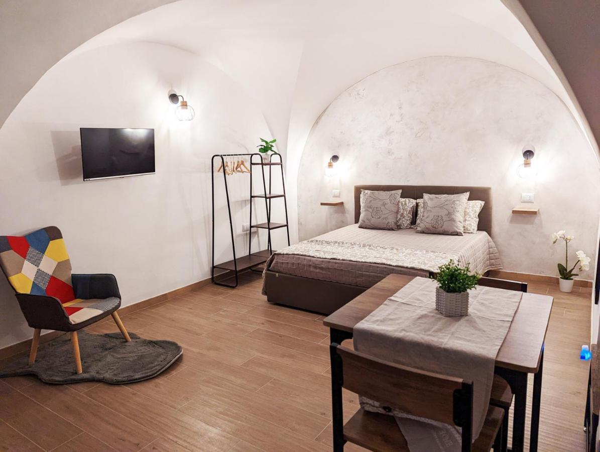 Appartamento Ravi Suite, Romantico Rifinito Con Vasca A Vista Bari